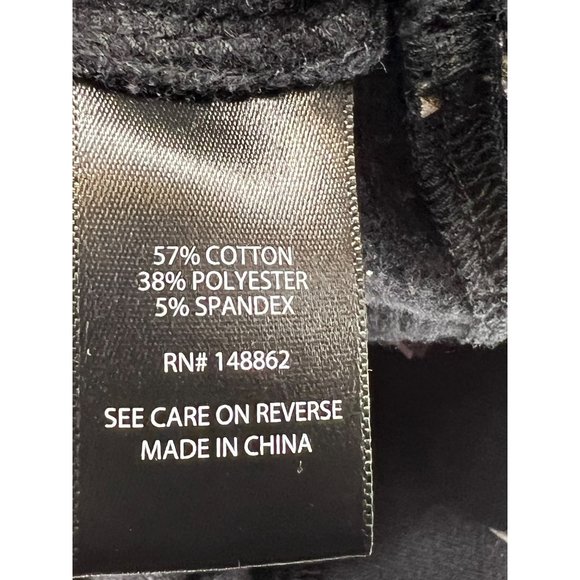 Torrid fleece women’s size 1-(14–16) black with gray pink gold lightning bolts d - Picture 12 of 14